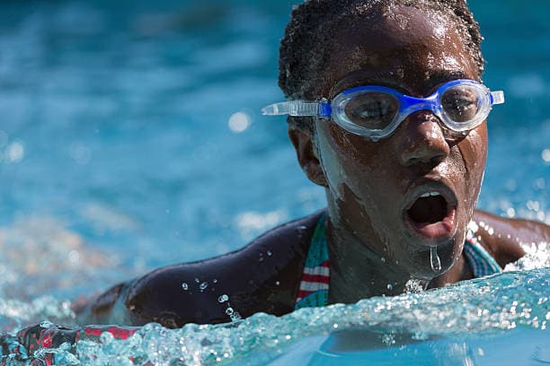 Natation correctrice — Bleu